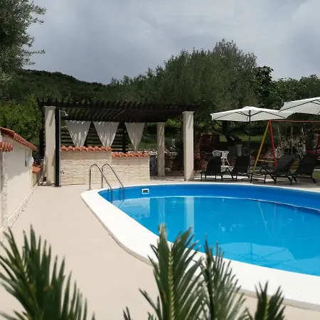 アパート Family-friendly With Swimming Pool Kampor, Rab - 14897 Kampor
