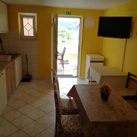 Apartment Family-friendly With Swimming Pool Kampor, Rab - 14897 *