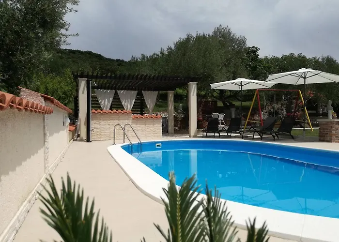 Apartment Family-friendly With Swimming Pool Kampor, Rab - 14897 Kampor