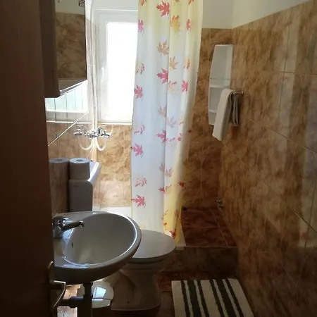 Appartamento Family-friendly With Swimming Pool Kampor, Rab - 14897
