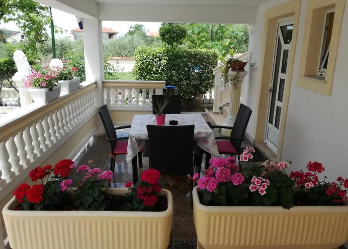 Daire Family-friendly With Swimming Pool Kampor, Rab - 14897 *